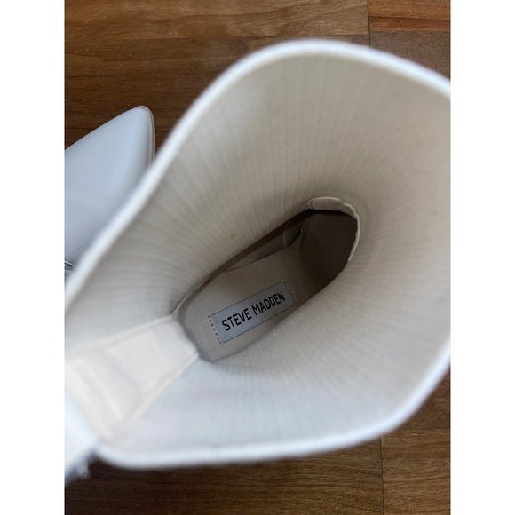 Steve Madden Tackle Sock Bootie in Bone Leather Size 6.5 With Box - Picture 10 of 15